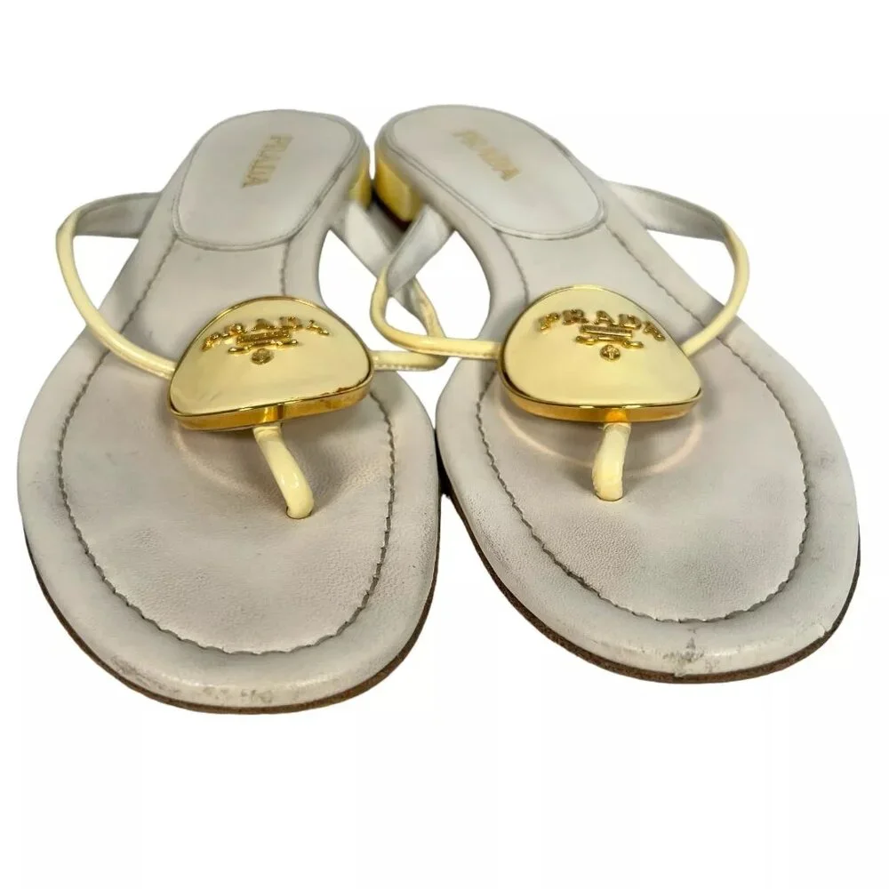 Prada Cream Enamel Logo Plaque Leather Flip Flop Sandals Size EU 40 Womens - Picture 3 of 16